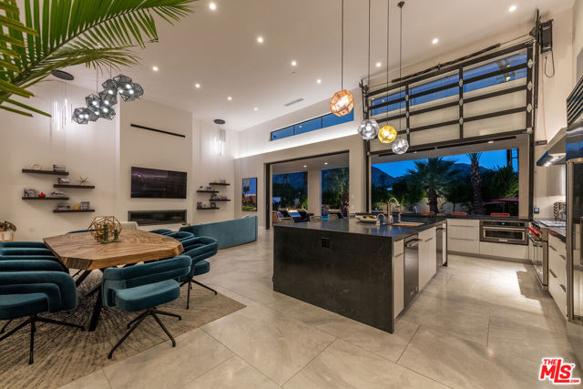 78155 Calle Cadiz, La Quinta CA: https://media.crmls.org/mediaz/93bbe862-efd4-4960-a8c5-1e1caca36bd6.jpg