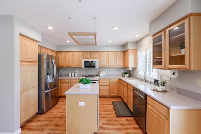 141 Navigator Drive, Scotts Valley CA: https://media.crmls.org/mediaz/93bc0ff1-bc9b-44a7-8846-ba9485882807.jpg