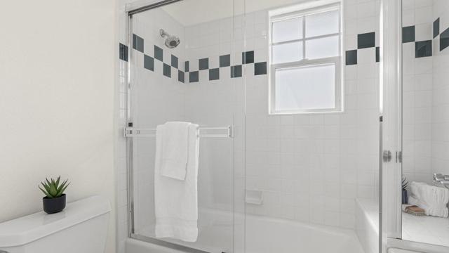 1550 Redwood Court, Mountain View CA: https://media.crmls.org/mediaz/93bc46d6-4c28-4506-88b2-7a7b7302872b.jpg