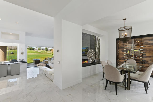 54841 Inverness Way, La Quinta CA: https://media.crmls.org/mediaz/93bc6843-c0d8-4682-9381-8ad50985daf0.jpg