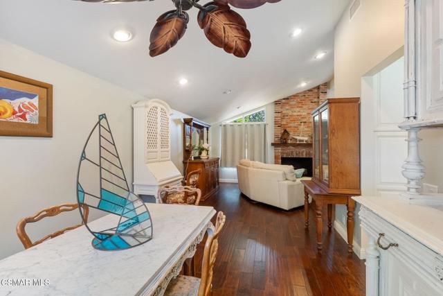 2910 Bear River Circle, Westlake Village CA: https://media.crmls.org/mediaz/93bd6022-2cf5-45e6-a10c-160beac5eeb4.jpg