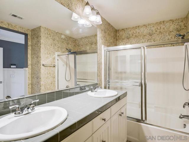 8732 Esplanade Park Lane, San Diego CA: https://media.crmls.org/mediaz/93bd93c7-b38d-4743-a995-c4eb7fcd5b7e.jpg