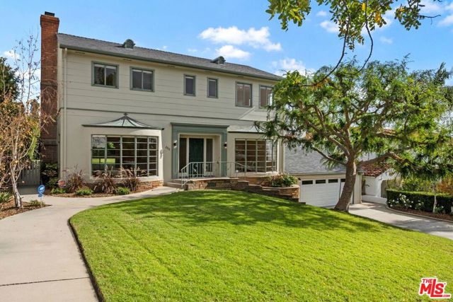 2332 Nottingham Avenue, Los Angeles CA: https://media.crmls.org/mediaz/93be5a33-098c-4191-a2dc-7de9f7b316b2.jpg