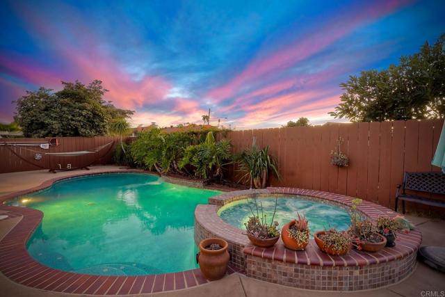 4410 Charger Boulevard, San Diego CA: https://media.crmls.org/mediaz/93bededf-6d68-4cd7-b6ba-d3f69d4f7e06.jpg