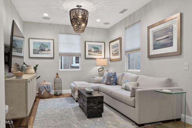 Detail Gallery Image 17 of 59 For 4045 Harbour Island Ln, Oxnard,  CA 93035 - 5 Beds | 3 Baths