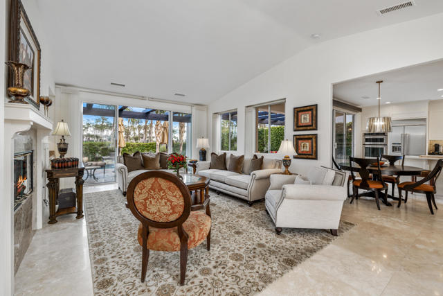 56708 Palms Drive, La Quinta CA: https://media.crmls.org/mediaz/93c043a4-79bc-472e-a83a-0110dd1a1d8f.jpg