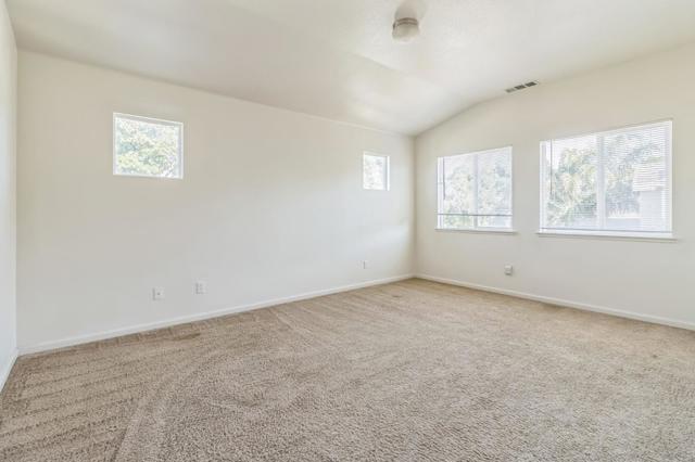 1160 Bellflower Way, Los Banos CA: https://media.crmls.org/mediaz/93c13f6d-0ed3-4ab3-a3d8-3f437177e351.jpg