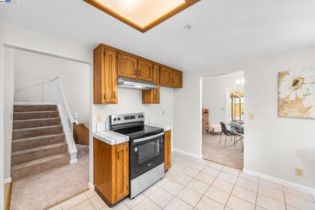 473 Andrea Cir, Livermore CA: https://media.crmls.org/mediaz/93c180d7-350f-4ee7-8e30-e23bc848e3a2.jpg