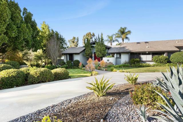 12916 Polvera Ave, San Diego CA: https://media.crmls.org/mediaz/93c21b92-1260-43a4-85f4-60d82d6bebda.jpg