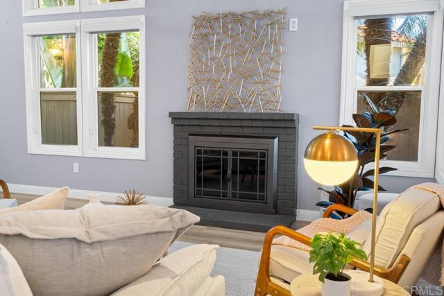 Detail Gallery Image 4 of 56 For 2655 Seacrest, Vista,  CA 92081 - 3 Beds | 2/1 Baths