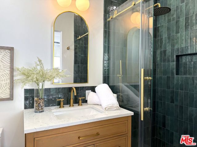 4579 Ambrose Avenue, Los Angeles CA: https://media.crmls.org/mediaz/93c2e261-0c32-4686-b489-876f90c2f2e7.jpg