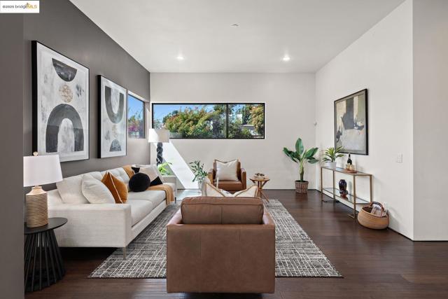 1406 San Pablo Ave, Berkeley CA: https://media.crmls.org/mediaz/93c39b42-351d-4845-91cc-773ca3c0a1fd.jpg