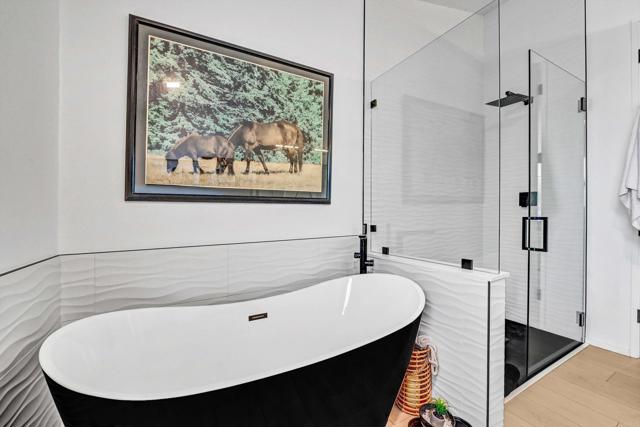 6503 Friendly Place, Carlsbad CA: https://media.crmls.org/mediaz/93c3f200-663f-44a2-81f7-b75226312695.jpg