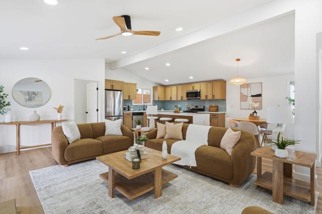 Detail Gallery Image 5 of 42 For 2828 Mission Village Dr, San Diego,  CA 92123 - 4 Beds | 2 Baths