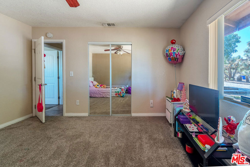 MLS #25619757 image #21