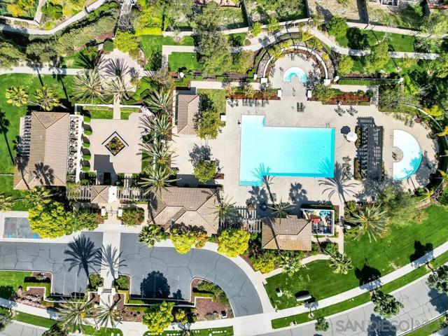 1531 Quiet Trail Dr, Chula Vista CA: https://media.crmls.org/mediaz/93c4991b-9780-4003-9030-11e98217d7d4.jpg