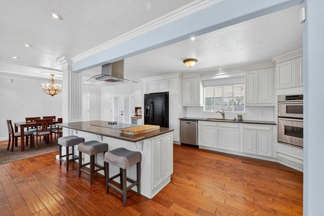 1110 California Avenue, Dos Palos CA: https://media.crmls.org/mediaz/93c50141-0a2f-4eee-b84b-5370f94a04e3.jpg