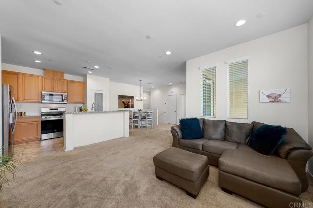 Detail Gallery Image 2 of 22 For 1214 Biltmore Pl #1,  Chula Vista,  CA 91913 - 2 Beds | 2 Baths