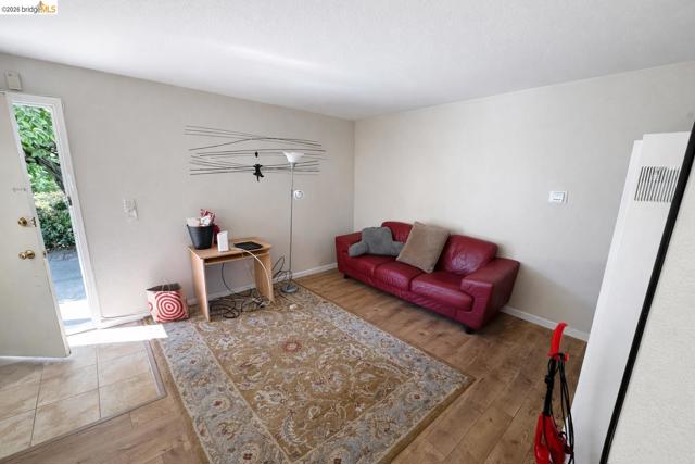 Image 16 of 25 For 2015 Hearst Ave