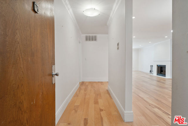 1250 S Beverly Glen Boulevard, Los Angeles CA: https://media.crmls.org/mediaz/93c5aca5-ad08-4a95-8891-86c0176ced68.jpg