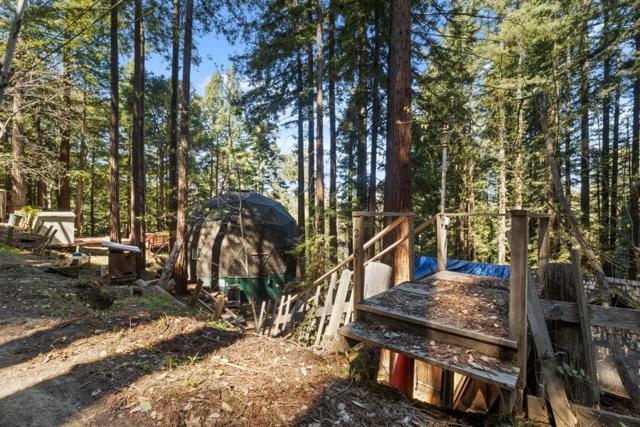 12181 Volver Avenue, Felton CA: https://media.crmls.org/mediaz/93c718fc-ed8d-4e54-9fe7-eb2ced997344.jpg