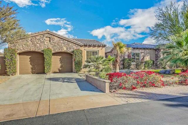48706 Stillwater Street, Indio CA: https://media.crmls.org/mediaz/93c94bd8-81c9-4c3a-bb5c-8345d0bc0647.jpg