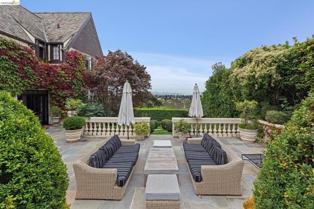 Image 6 of 30 For 5710 Margarido Dr