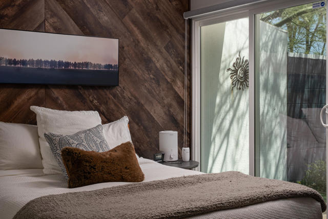 2845 E Wyman Drive, Palm Springs CA: https://media.crmls.org/mediaz/93ca7539-e131-41ca-bb9b-27f08ce0b76e.jpg
