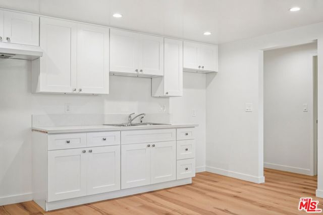 2922 8th Avenue, Los Angeles CA: https://media.crmls.org/mediaz/93ca7c4f-5bd5-4236-a7ff-0fe8991a70e3.jpg