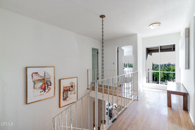 Detail Gallery Image 22 of 57 For 817 E Mountain St, Glendale,  CA 91207 - 5 Beds | 4/1 Baths