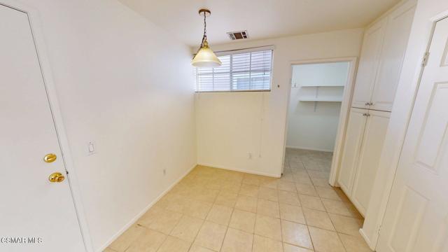 4862 Martona Drive, Oak Park CA: https://media.crmls.org/mediaz/93cc0e52-97bb-4e15-867e-1d93c2fea545.jpg