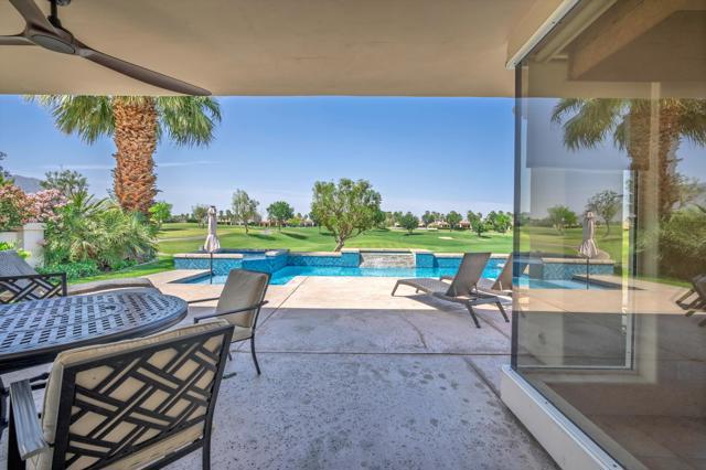 80788 Hermitage, La Quinta CA: https://media.crmls.org/mediaz/93cd3f72-3f62-4c32-a3d8-25a3d7fd2176.jpg