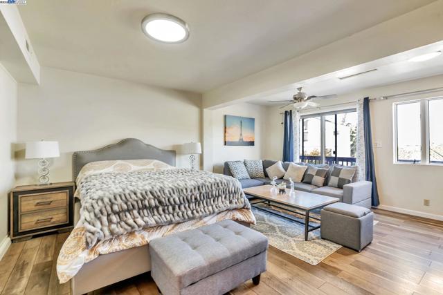 71 Taylor Pl, Bethel Island CA: https://media.crmls.org/mediaz/93cd709c-3938-46b3-abde-b23a35058abd.jpg