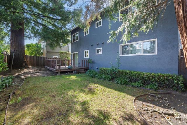 933 Florence Lane, Menlo Park CA: https://media.crmls.org/mediaz/93ce2c28-6911-49ad-a5da-2b143b856881.jpg