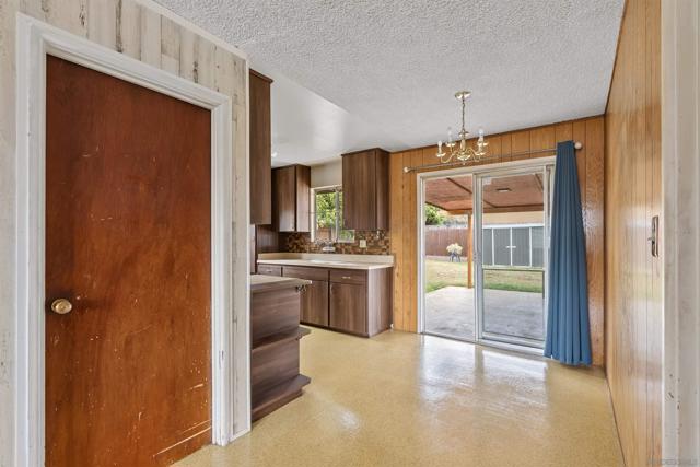 1271 Bosworth St, El Cajon CA: https://media.crmls.org/mediaz/93ce854f-17c2-4e85-9918-30afde0d0d3c.jpg