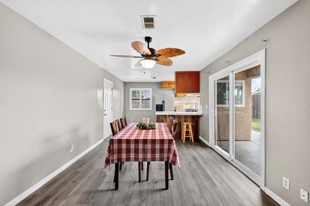 1260 Heather Glen Circle, Hollister CA: https://media.crmls.org/mediaz/93cf7b38-4872-4c29-85a0-bd95ffcbbc26.jpg