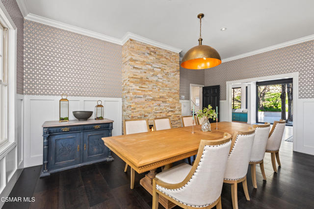6144 1/4 Chesebro Road, Agoura Hills CA: https://media.crmls.org/mediaz/93cf8bee-1118-434b-aa87-0415aa5e2c05.jpg