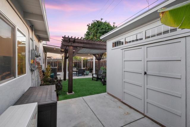 723 Linda Flora Street, San Jose CA: https://media.crmls.org/mediaz/93d1f67f-7413-47af-8806-6ca7e37c180d.jpg