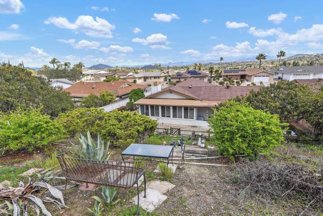 12091 Lomica Dr, San Diego CA: https://media.crmls.org/mediaz/93d2802a-77fc-4812-bc97-7aa354cf992d.jpg