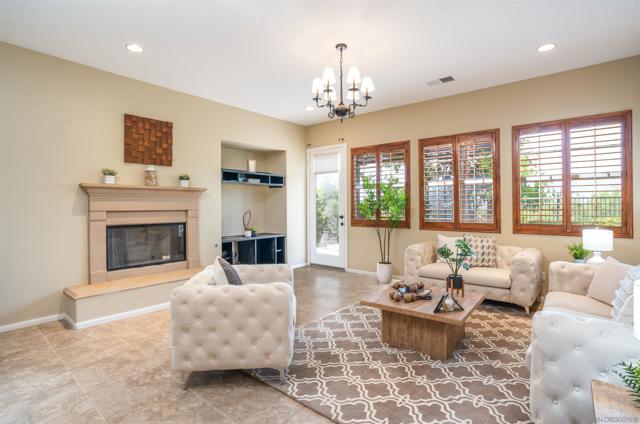 1052 Mountain Ash Ave, Chula Vista CA: https://media.crmls.org/mediaz/93d28399-ed03-47d4-aab5-6215f8fc9b00.jpg