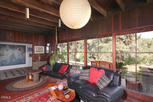 633 Norumbega Drive, Monrovia CA: https://media.crmls.org/mediaz/93d2cdef-f798-40bc-a13e-6a3f762d61f1.jpg