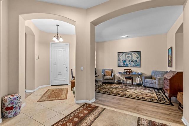 62 Via Del Pienza, Rancho Mirage CA: https://media.crmls.org/mediaz/93d30883-e7b4-4257-80b2-5f7c975fa16c.jpg