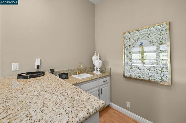 Image 14 of 40 For 1063 Sunrise Ridge Dr