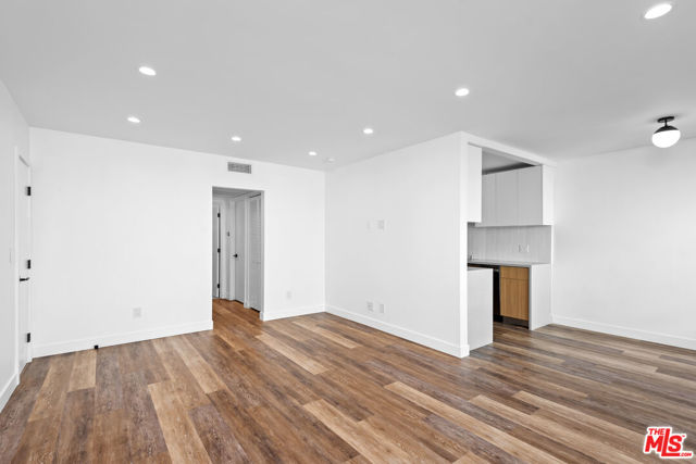 1563 Gordon Street, Los Angeles CA: https://media.crmls.org/mediaz/93d4bc4b-95ec-47d0-9bf9-aa6675b49e27.jpg
