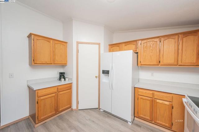 430 Bridge Rd, Douglas City CA: https://media.crmls.org/mediaz/93d4c2a6-e16f-4d4e-965b-4a5e26272224.jpg