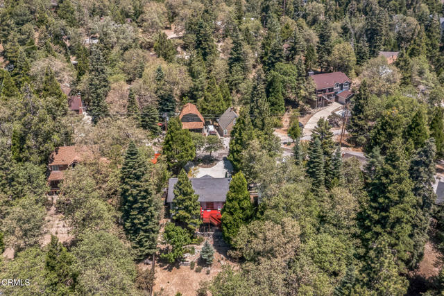 352 Cedarbrook Drive, Twin Peaks CA: https://media.crmls.org/mediaz/93d4e413-faca-4799-9656-24fbddfb7eec.jpg