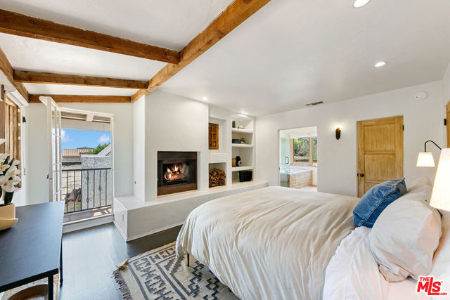 331 S Medio Drive, Los Angeles CA: https://media.crmls.org/mediaz/93d59d93-50d7-4a21-a569-6f2c6f7f1e7f.jpg