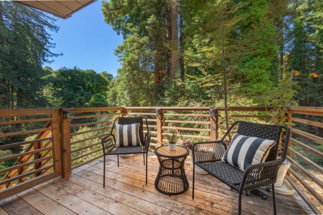 321 Valencia Road, Aptos CA: https://media.crmls.org/mediaz/93d5a968-5f63-42d6-8377-ee09142de55e.jpg