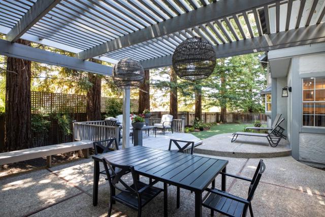 4 Woodleaf Avenue, Redwood City CA: https://media.crmls.org/mediaz/93d612cf-4628-46de-8441-5f5070d213e3.jpg