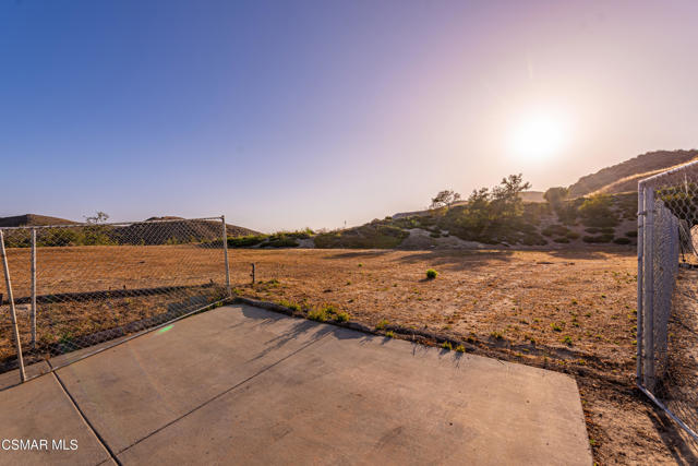 4221 Goldstone Lane, Simi Valley CA: https://media.crmls.org/mediaz/93d659b2-0638-49d4-8be2-4e0ac9c92537.jpg